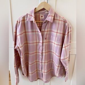 Levi’s Women’s Flannel Button Down Shirt